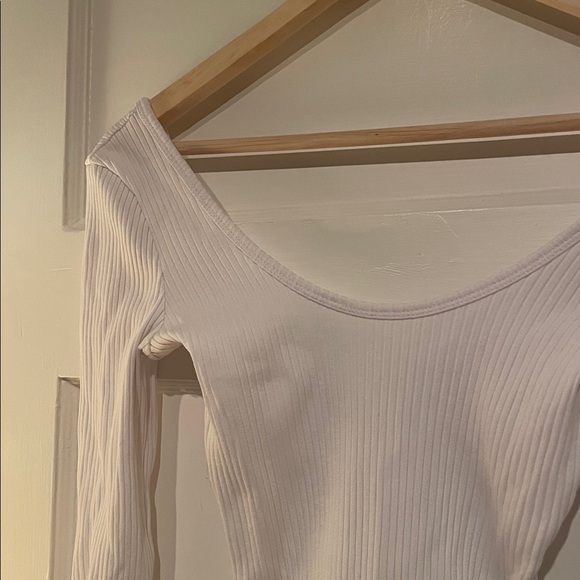 Aritzia Wilfred Free Leila White Ribbed Long Sleeve Bodysuit - Picture 5 of 8